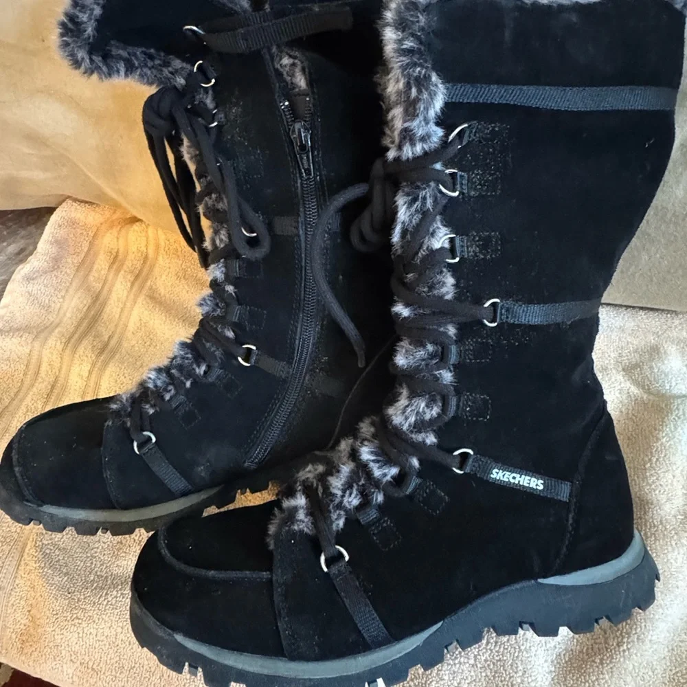 Skechers Black Suede Snow Boots - Picture 3 of 5
